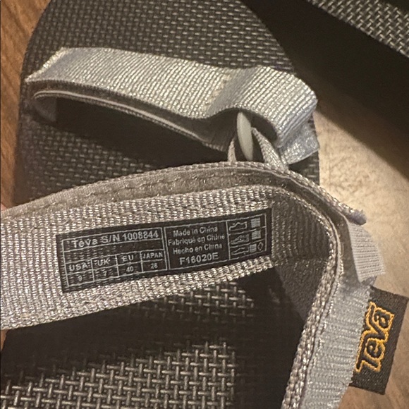 Teva Size 9 Flatform Universal Chunky Sandals Metallic Silver - Picture 5 of 6